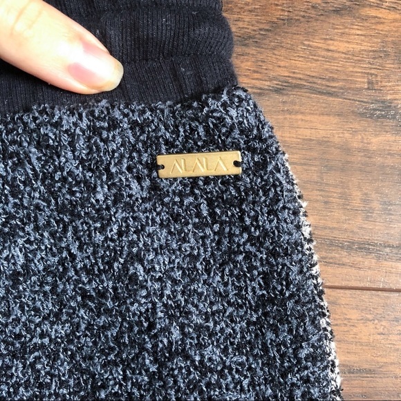 Alala • Retreat sweatpants joggers charcoal boucle knit pull on pants blue grey - Picture 11 of 12